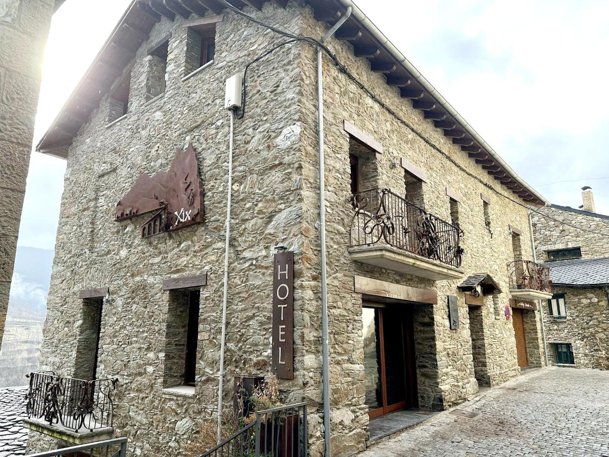 Hotel Rural L'Ortiga Blanca Queralbs Exterior foto